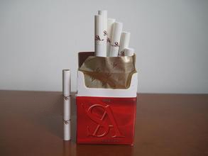 免税店有进口香烟卖吗_免税店有烟卖吗?